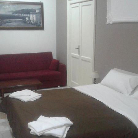 B&Bhotel Emmanuel Napoli Buitenkant foto
