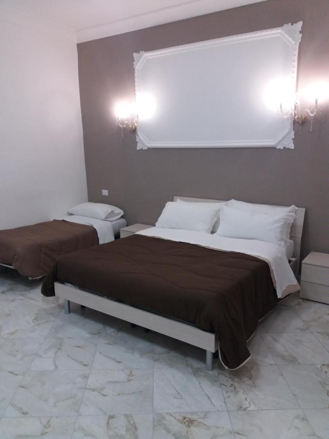 B&Bhotel Emmanuel Napoli Buitenkant foto