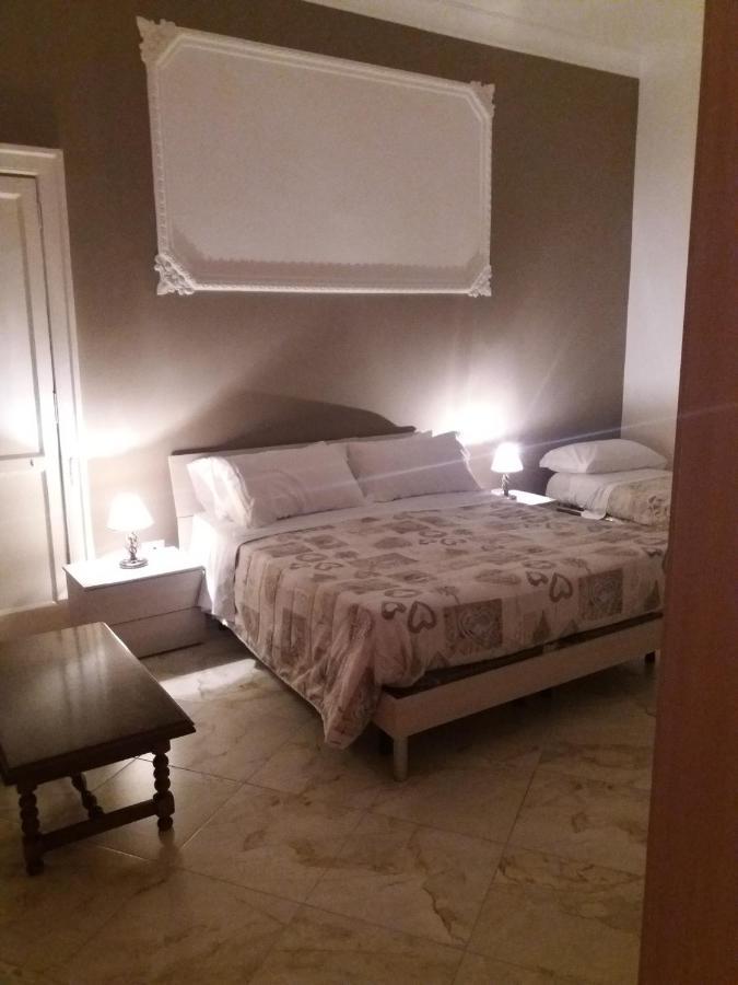 B&Bhotel Emmanuel Napoli Buitenkant foto