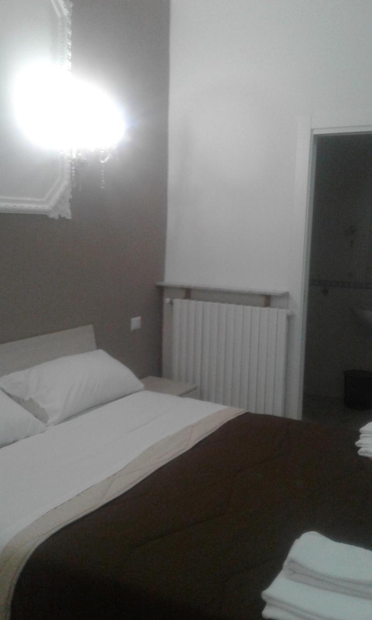 B&Bhotel Emmanuel Napoli Buitenkant foto